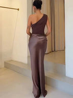 Maxikleid mit Schuldgefühl aus Satin